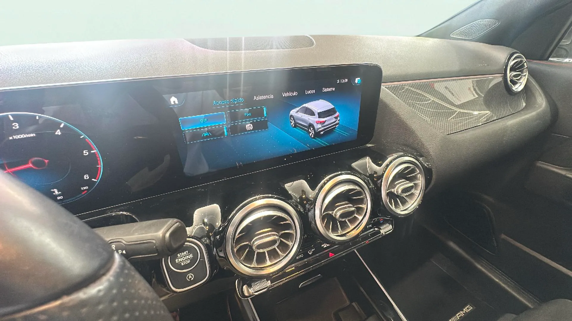 Mercedes-Benz GLA 200 D - foto 24