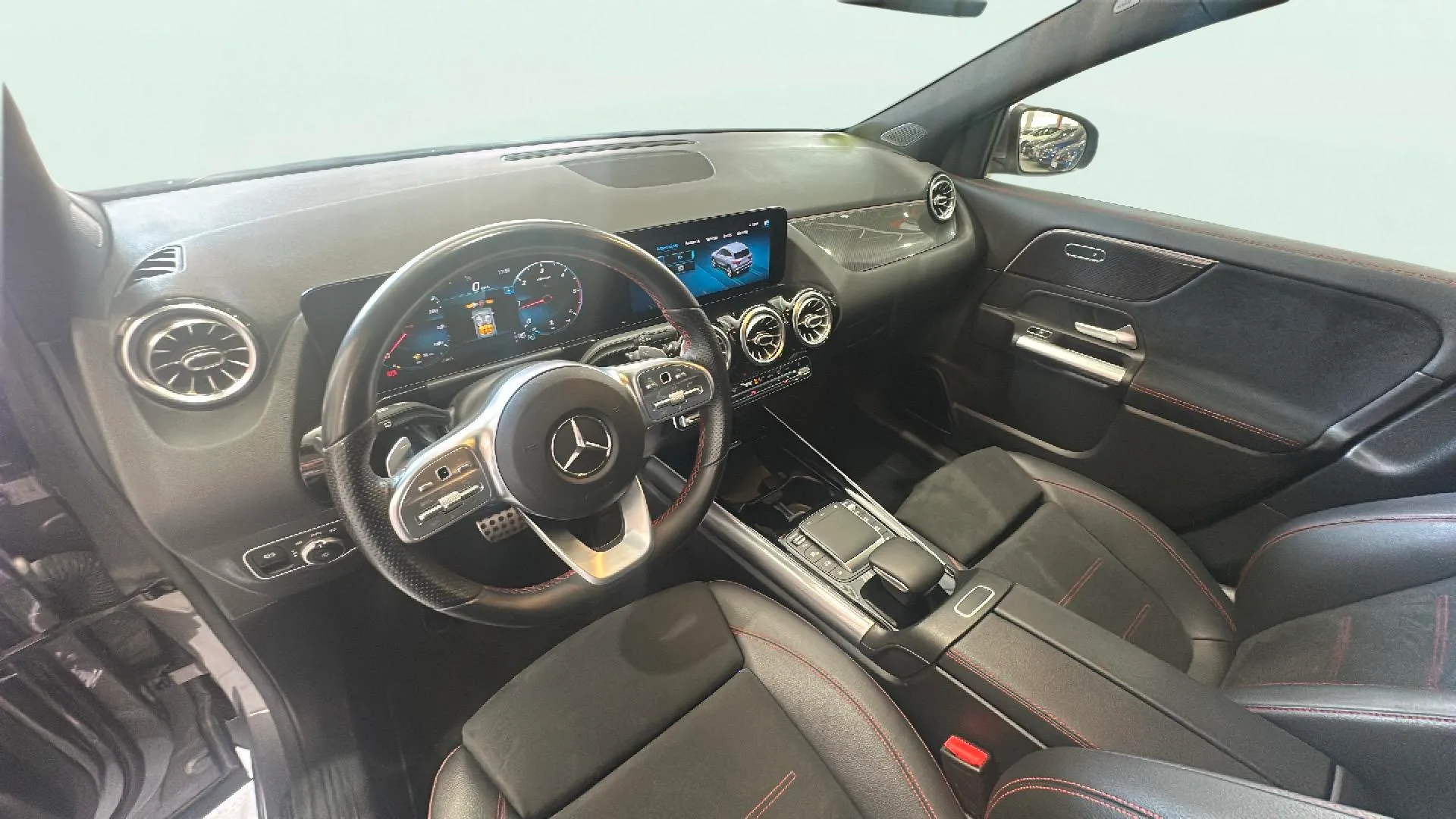 Mercedes-Benz GLA 200 D - foto 21