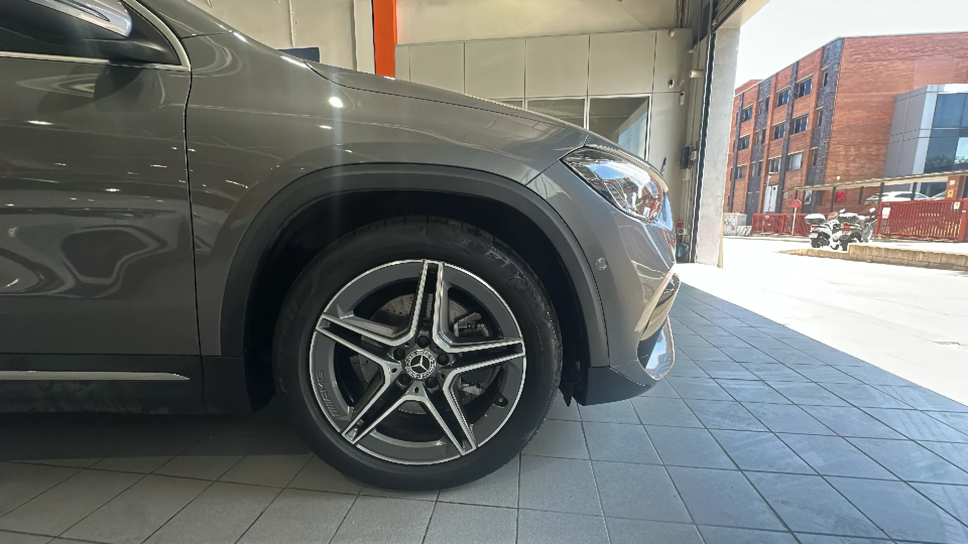 Mercedes-Benz GLA 200 D - foto 17