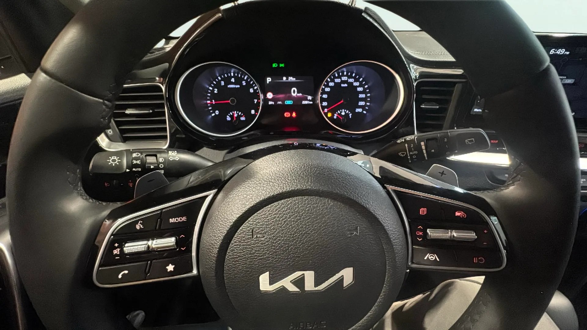Kia Ceed 1.5 MHEV Tech DCT - foto 15
