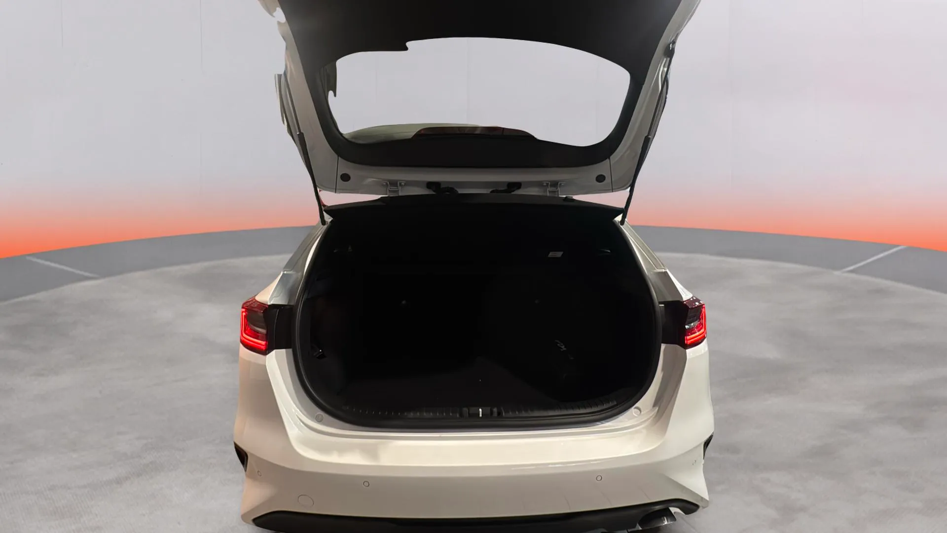 Kia Ceed 1.5 MHEV Tech DCT - foto 9