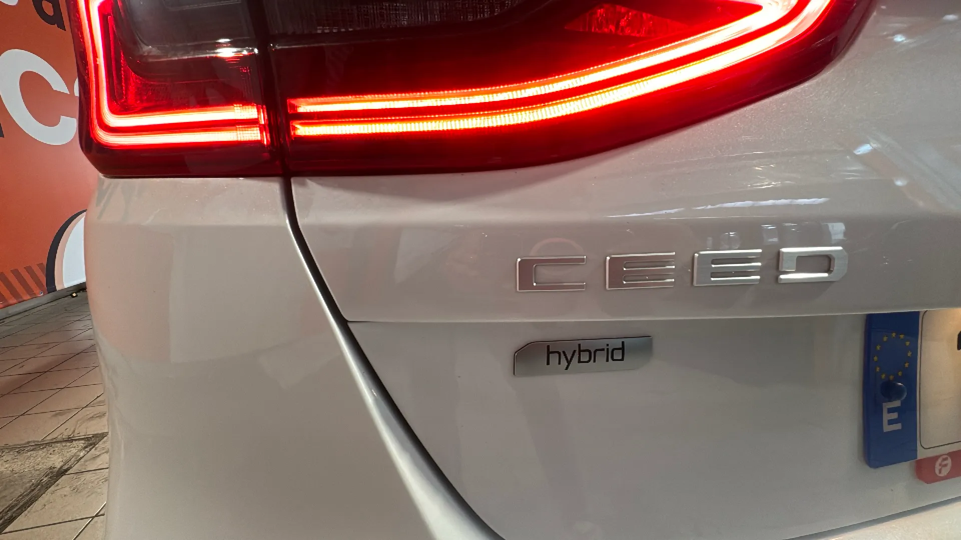Kia Ceed 1.5 MHEV Tech DCT - foto 10