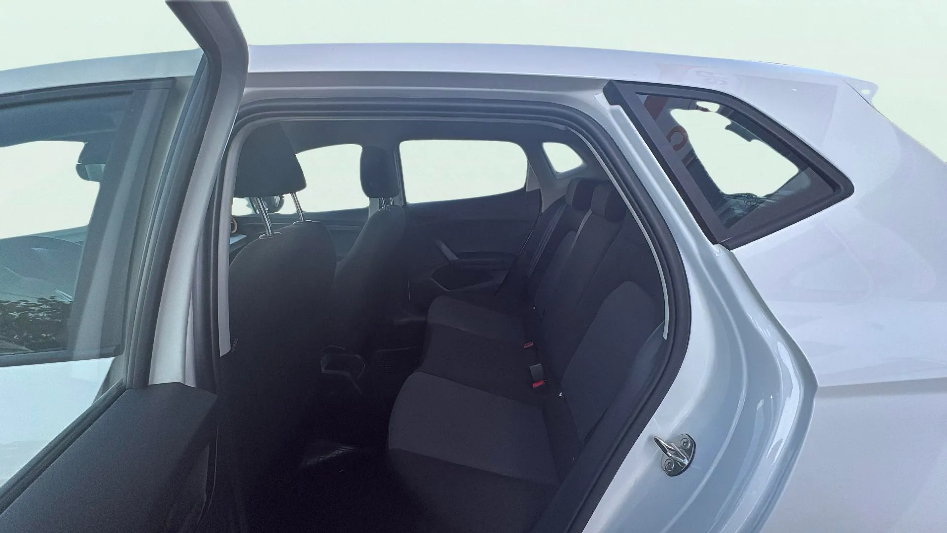 SEAT Ibiza 1.0 MPI Reference XL - foto 19