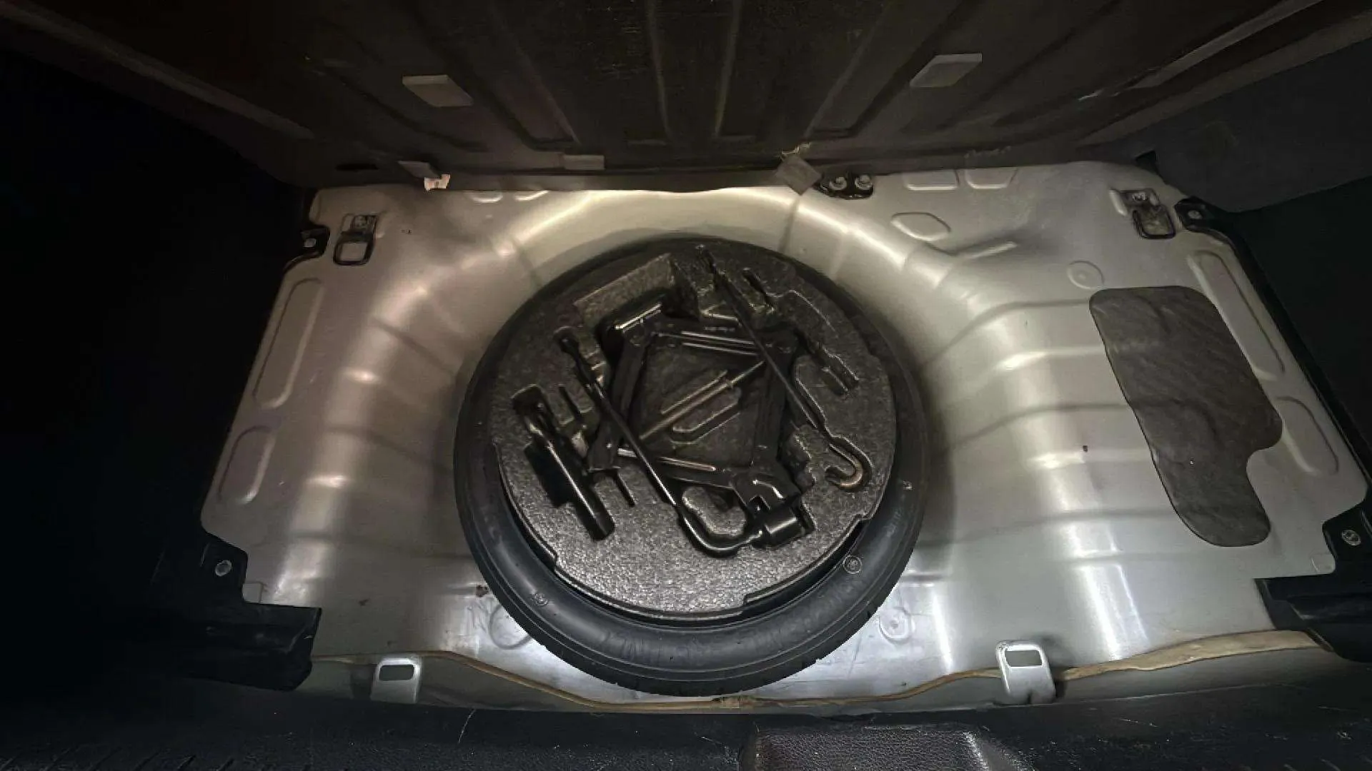 Hyundai i10 1.0 Klass - foto 11