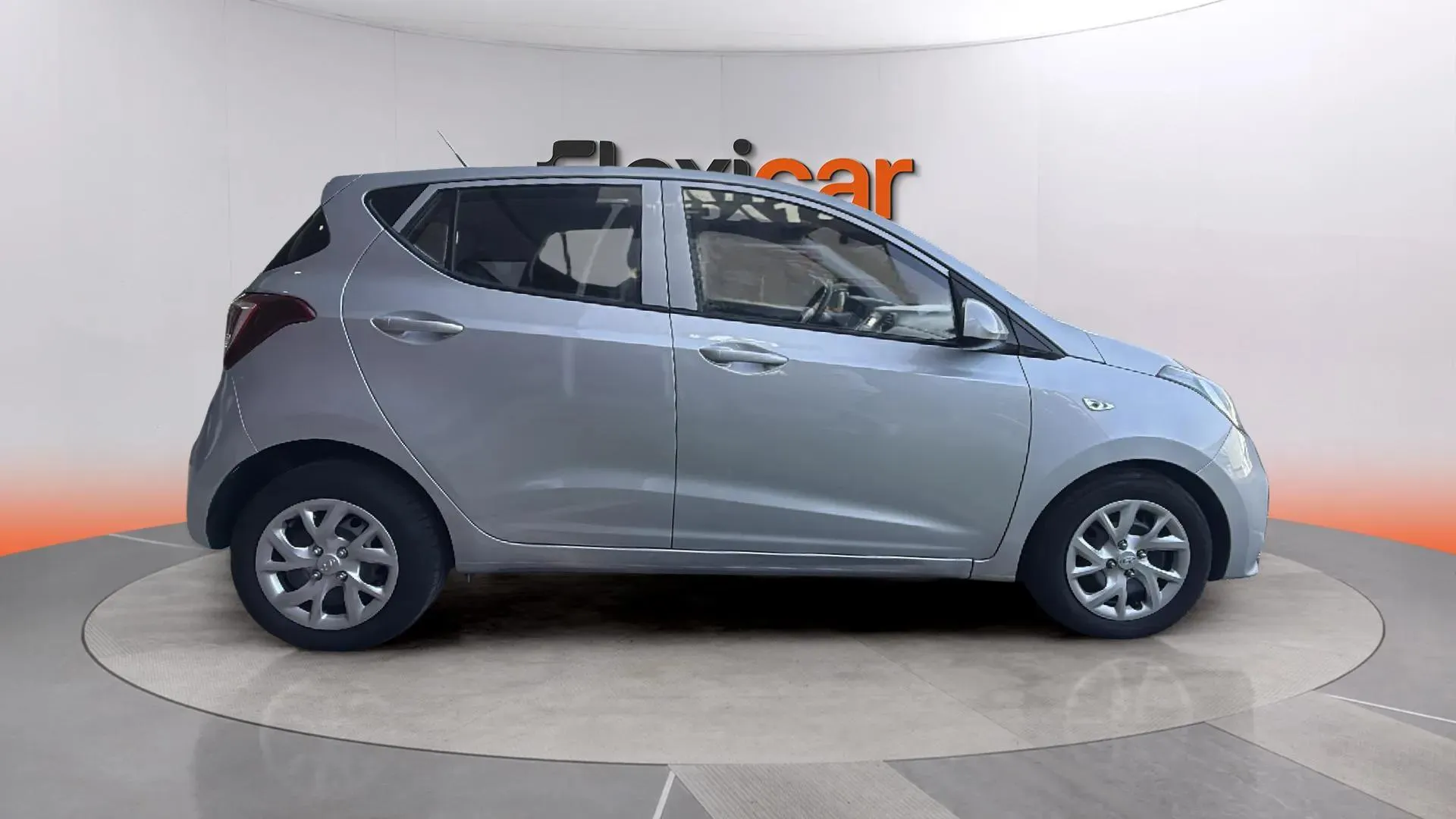 Hyundai i10 1.0 Klass - foto 2