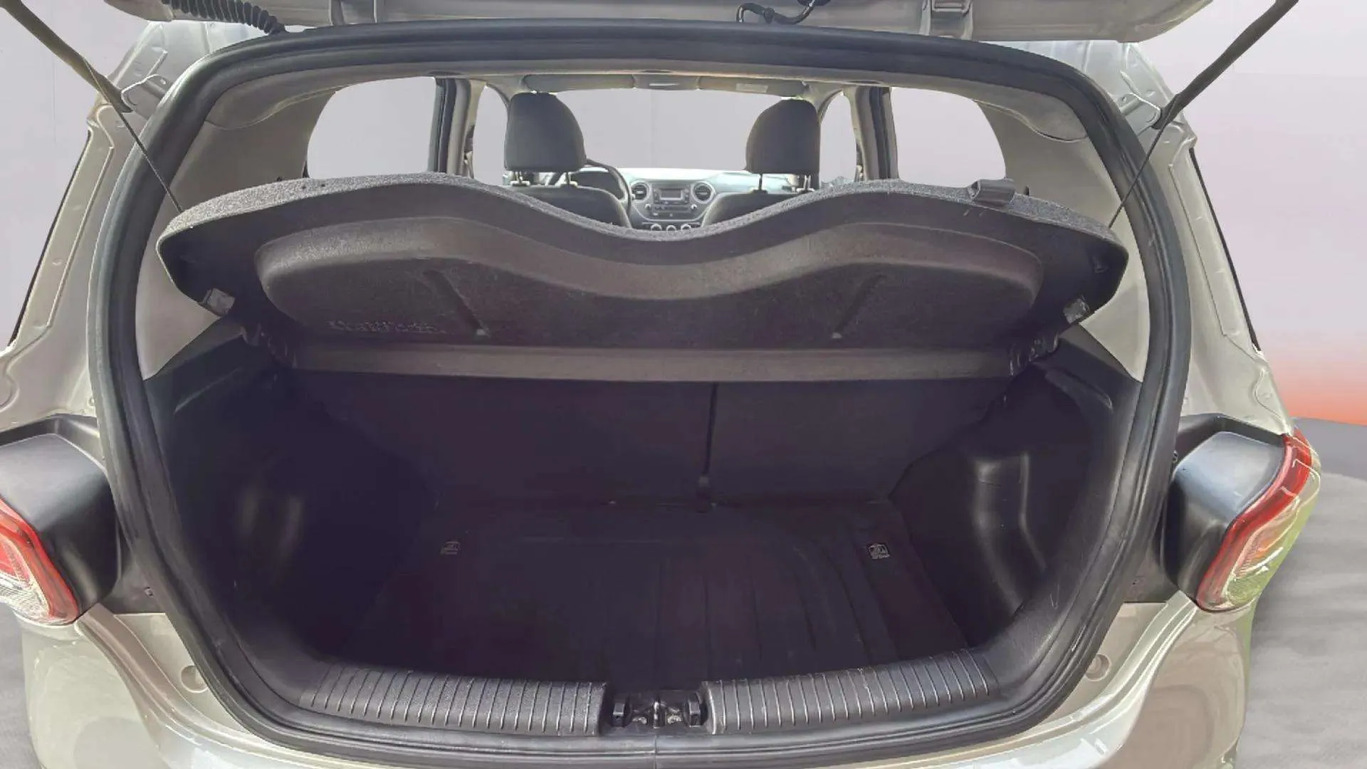 Hyundai i10 1.0 Klass - foto 7