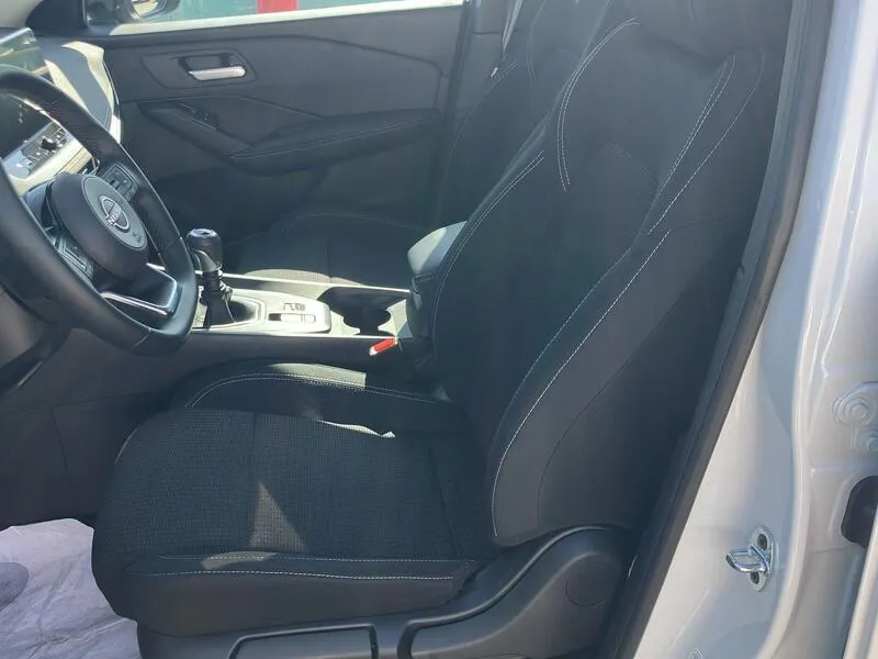 Nissan Qashqai DIG-T mHEV 4x2 Acenta - foto 19