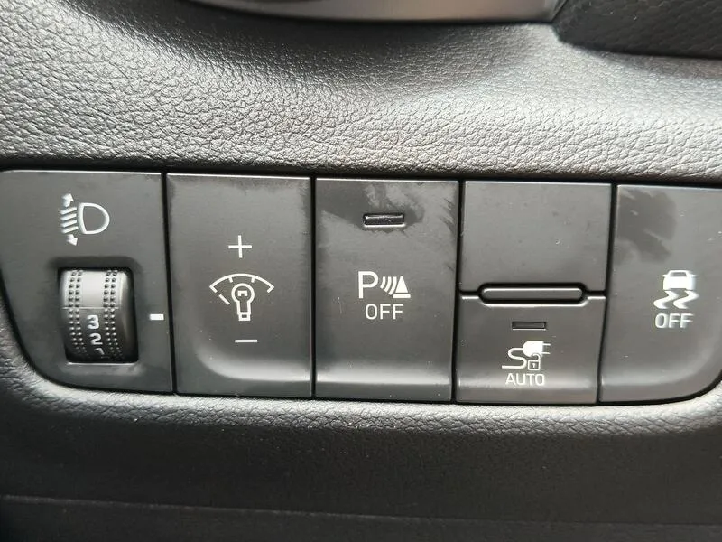 Hyundai Kona EV Maxx - foto 28