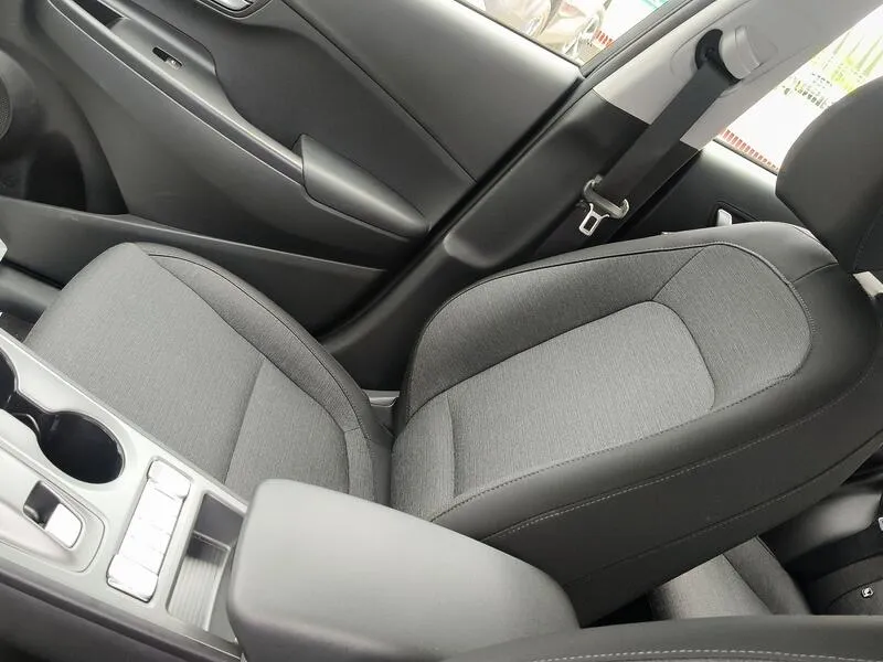 Hyundai Kona EV Maxx - foto 27