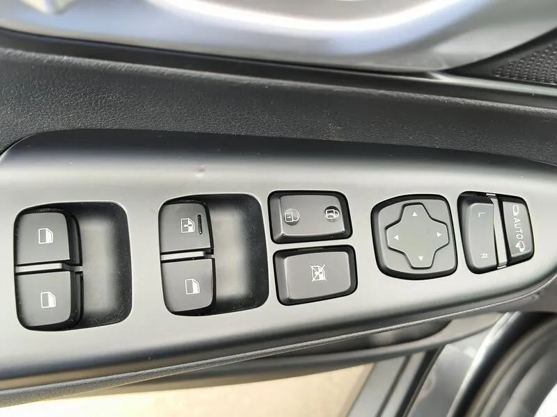 Hyundai Kona EV Maxx - foto 25
