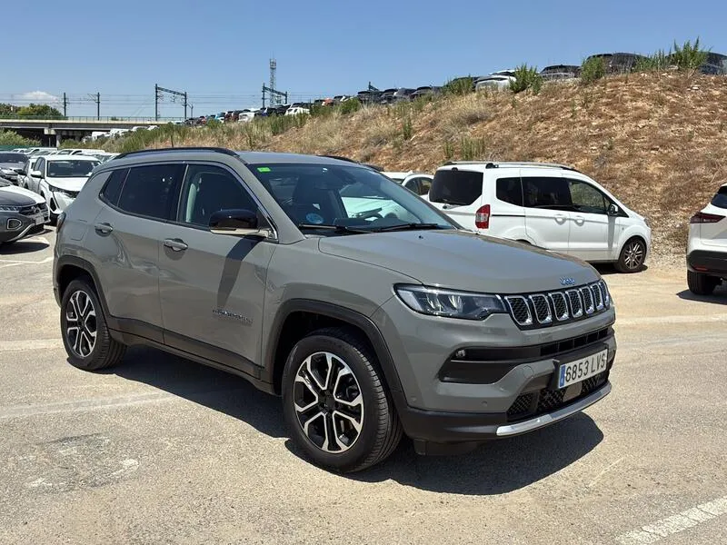 Jeep Compass 1.3 PHEV Limited AWD - foto 8