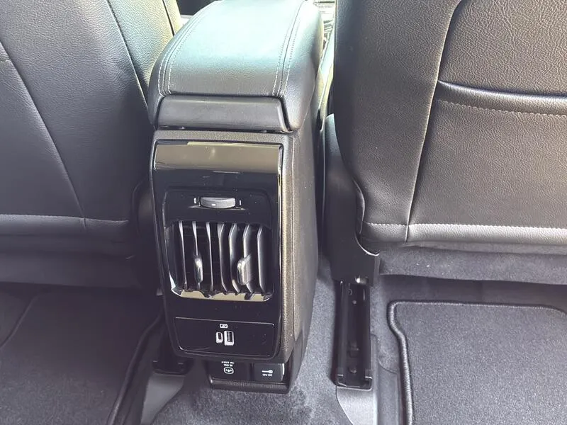 Jeep Compass 1.3 PHEV Limited AWD - foto 28