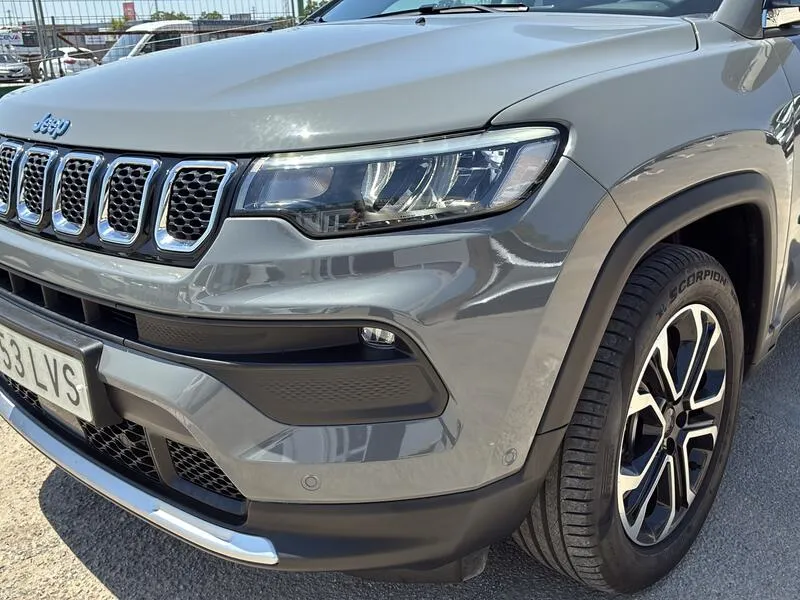 Jeep Compass 1.3 PHEV Limited AWD - foto 33