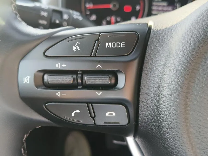 Kia Rio 1.0 T-GDi MHEV iMT Drive - foto 28