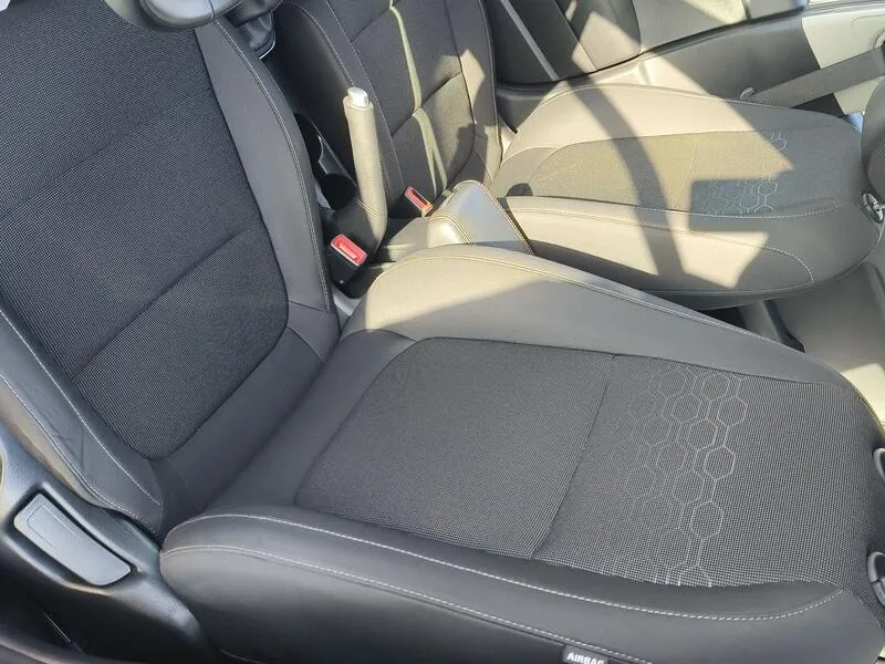 Kia Rio 1.0 T-GDi MHEV iMT Drive - foto 25