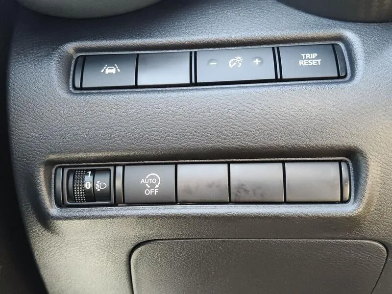 Nissan Juke DIG-T N-Connecta - foto 27