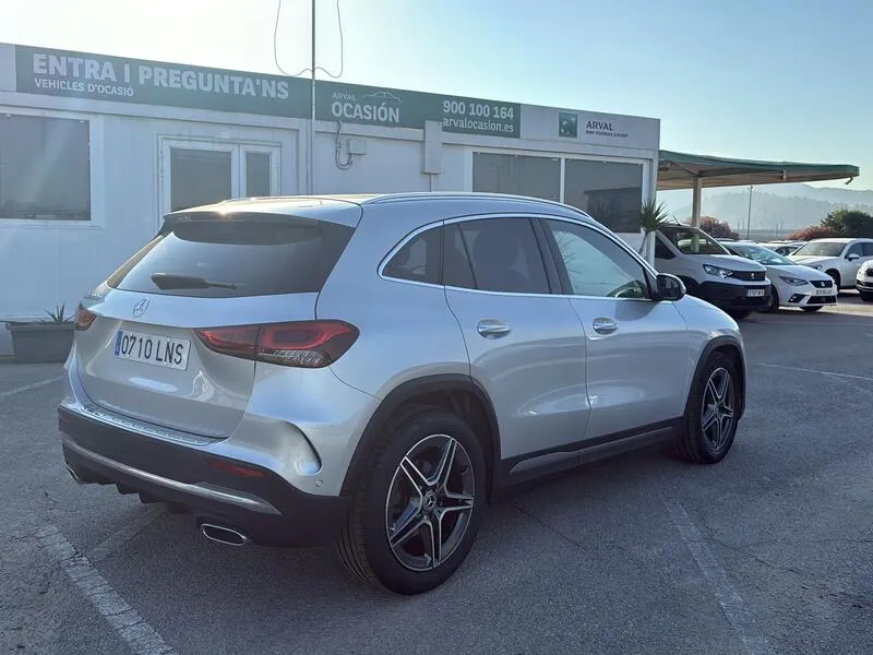 Mercedes-Benz GLA Clase 200 d AMG Line AT8 - foto 6