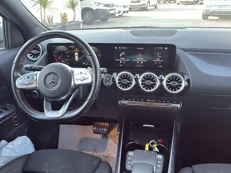 Mercedes-Benz GLA Clase 200 d AMG Line AT8 - foto 22