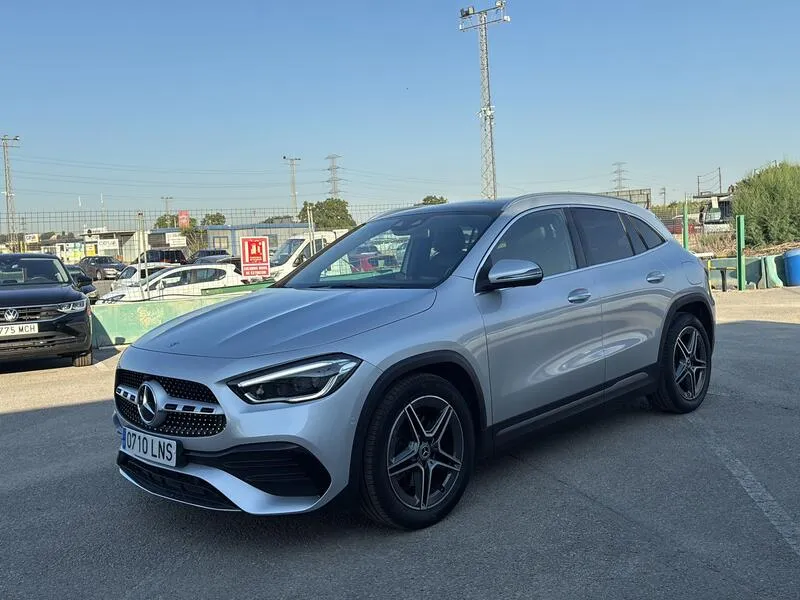 Mercedes-Benz GLA Clase 200 d AMG Line AT8 - foto 2