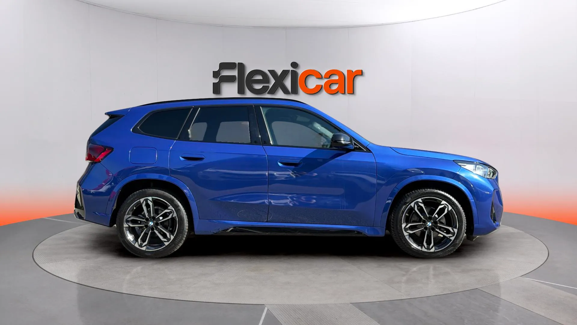 BMW X1 sDrive18d - foto 8
