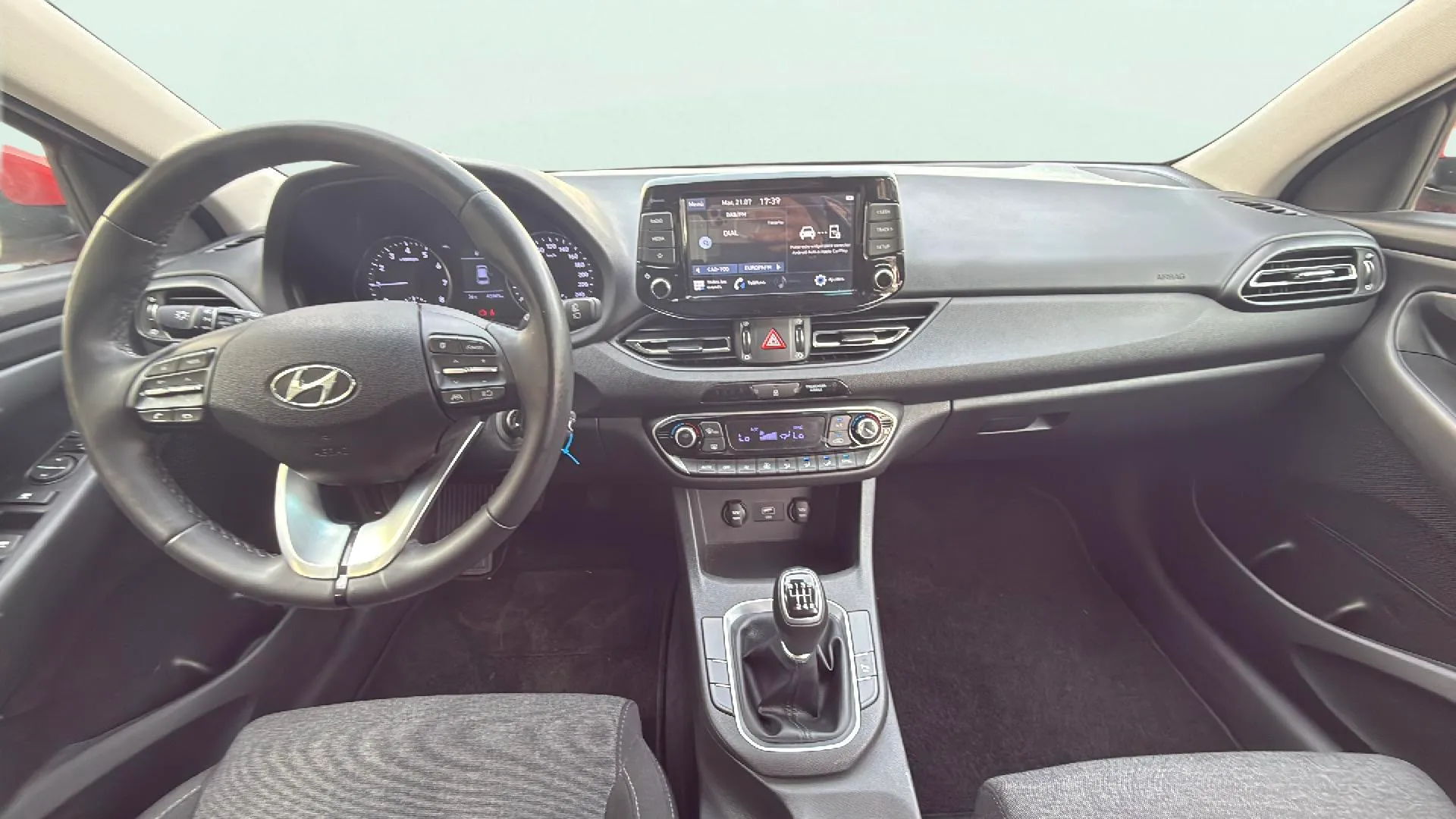 Hyundai i30 1.5 DPI Essence - foto 9