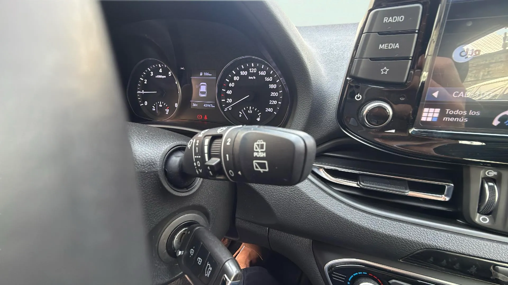 Hyundai i30 1.5 DPI Essence - foto 24