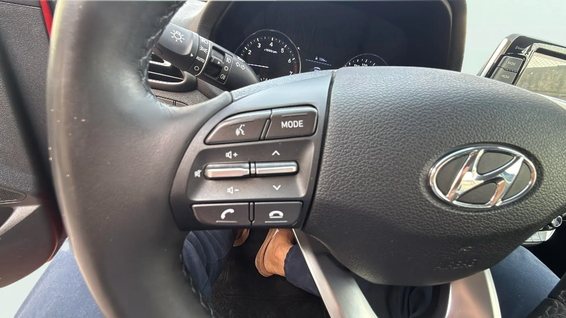 Hyundai i30 1.5 DPI Essence - foto 21