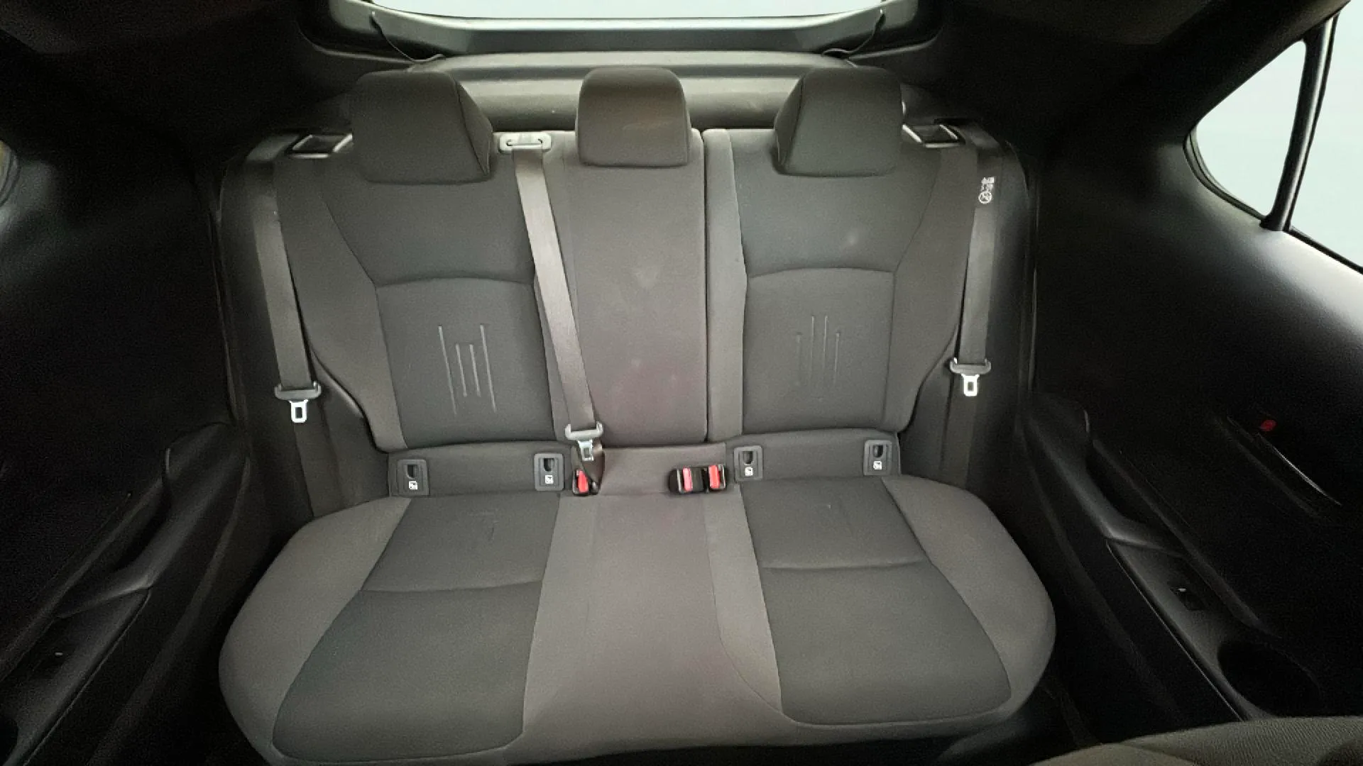 Toyota C-HR 1.8 140H Advance - foto 11