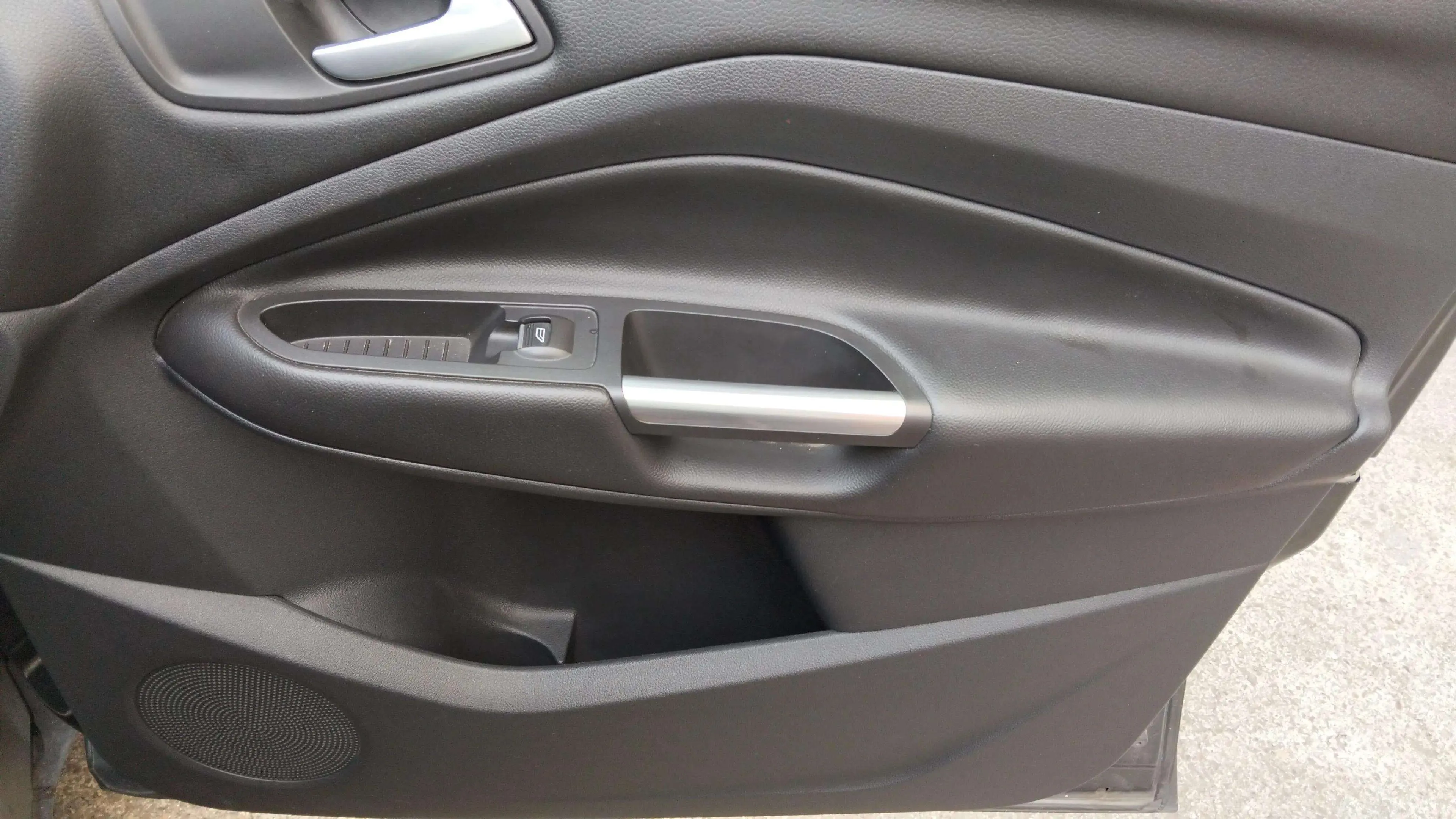 Ford Kuga 1.5 TDCi 120 4x2 A-S-S Trend - foto 18