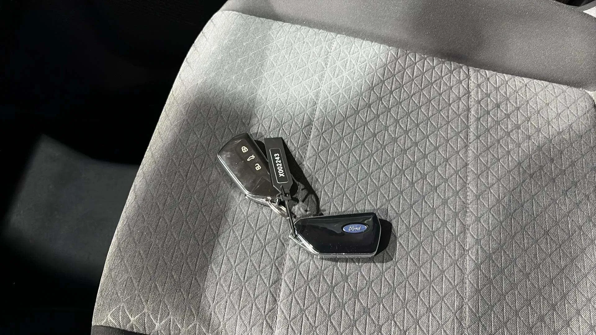 Ford Tourneo Connect 1.5 EcoBoost Titanium - foto 15