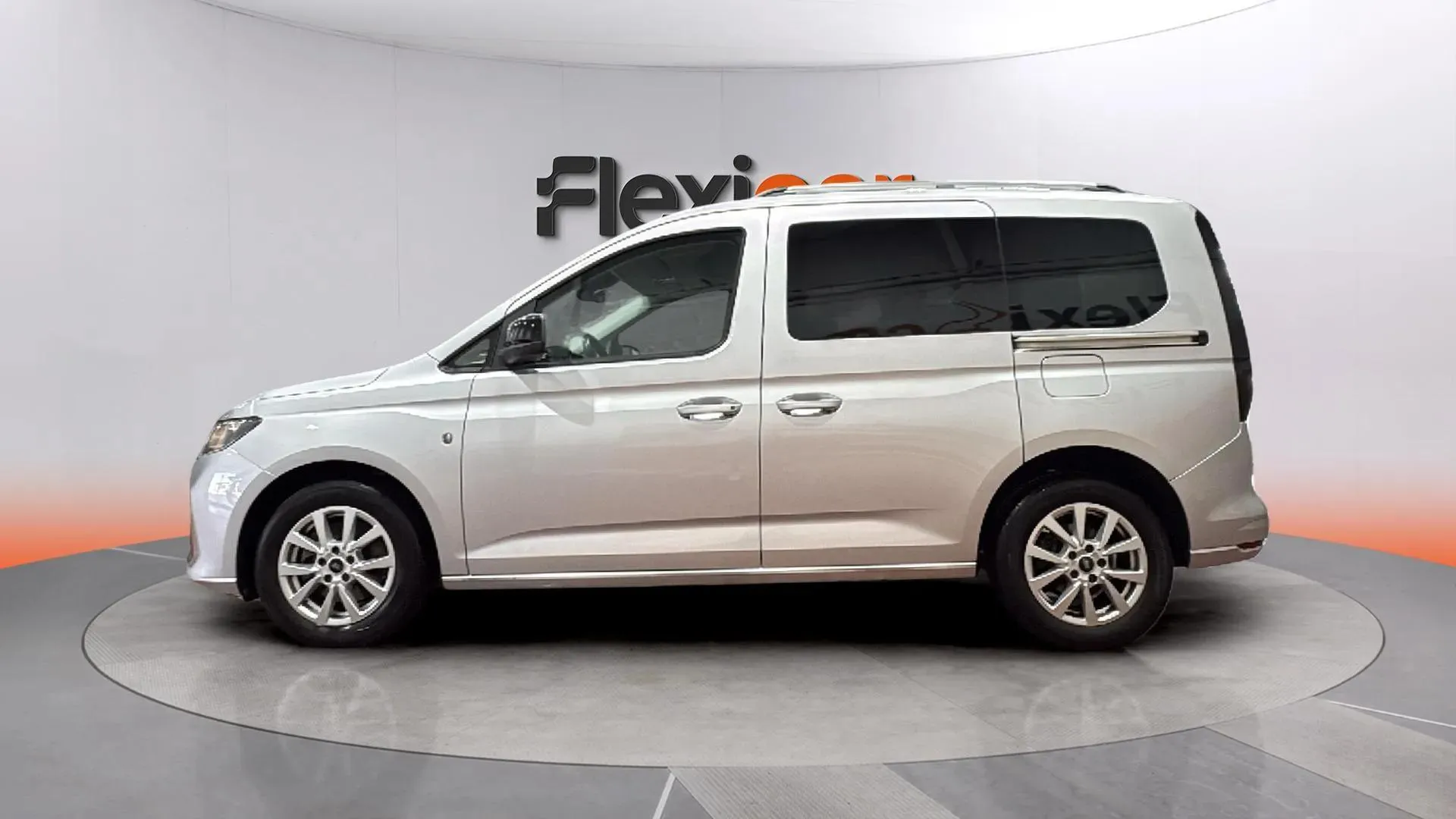 Ford Tourneo Connect 1.5 EcoBoost Titanium - foto 5