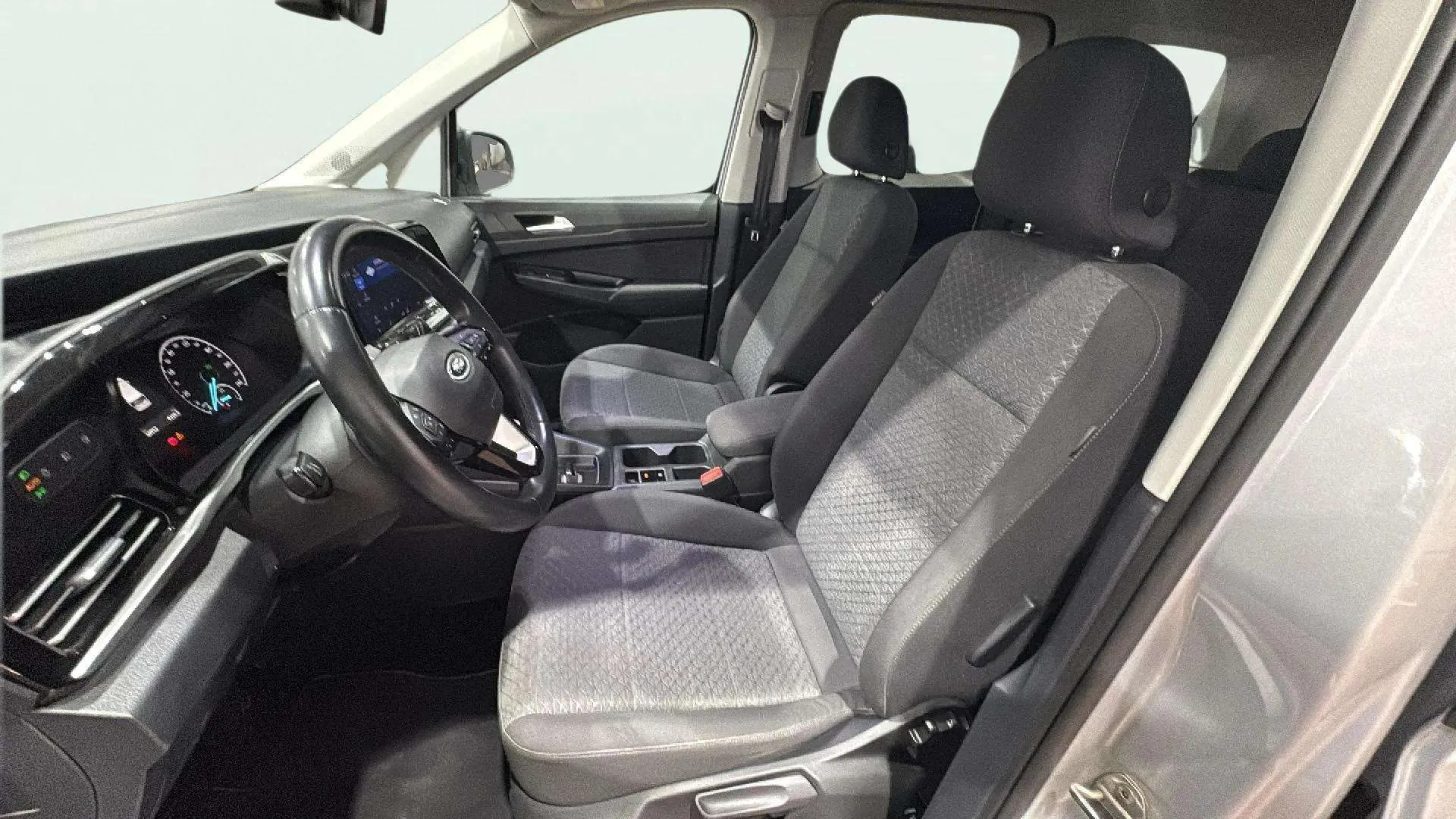 Ford Tourneo Connect 1.5 EcoBoost Titanium - foto 11