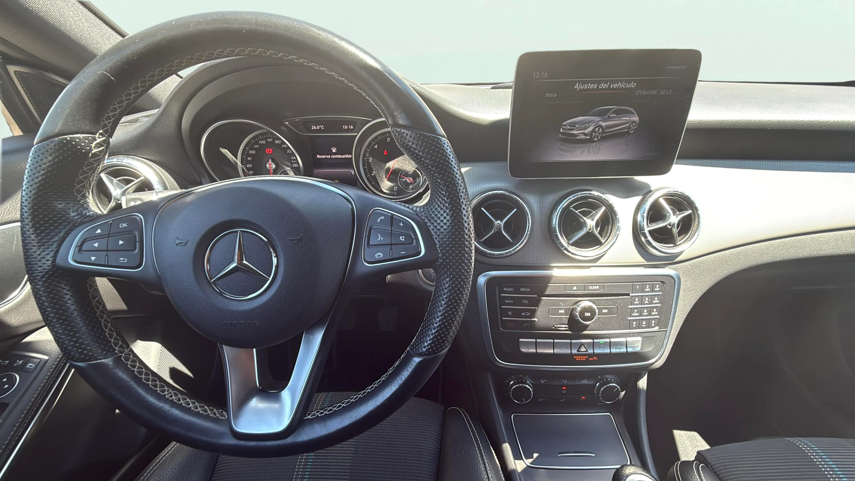 Mercedes-Benz CLA 180 Shooting Brake - foto 12