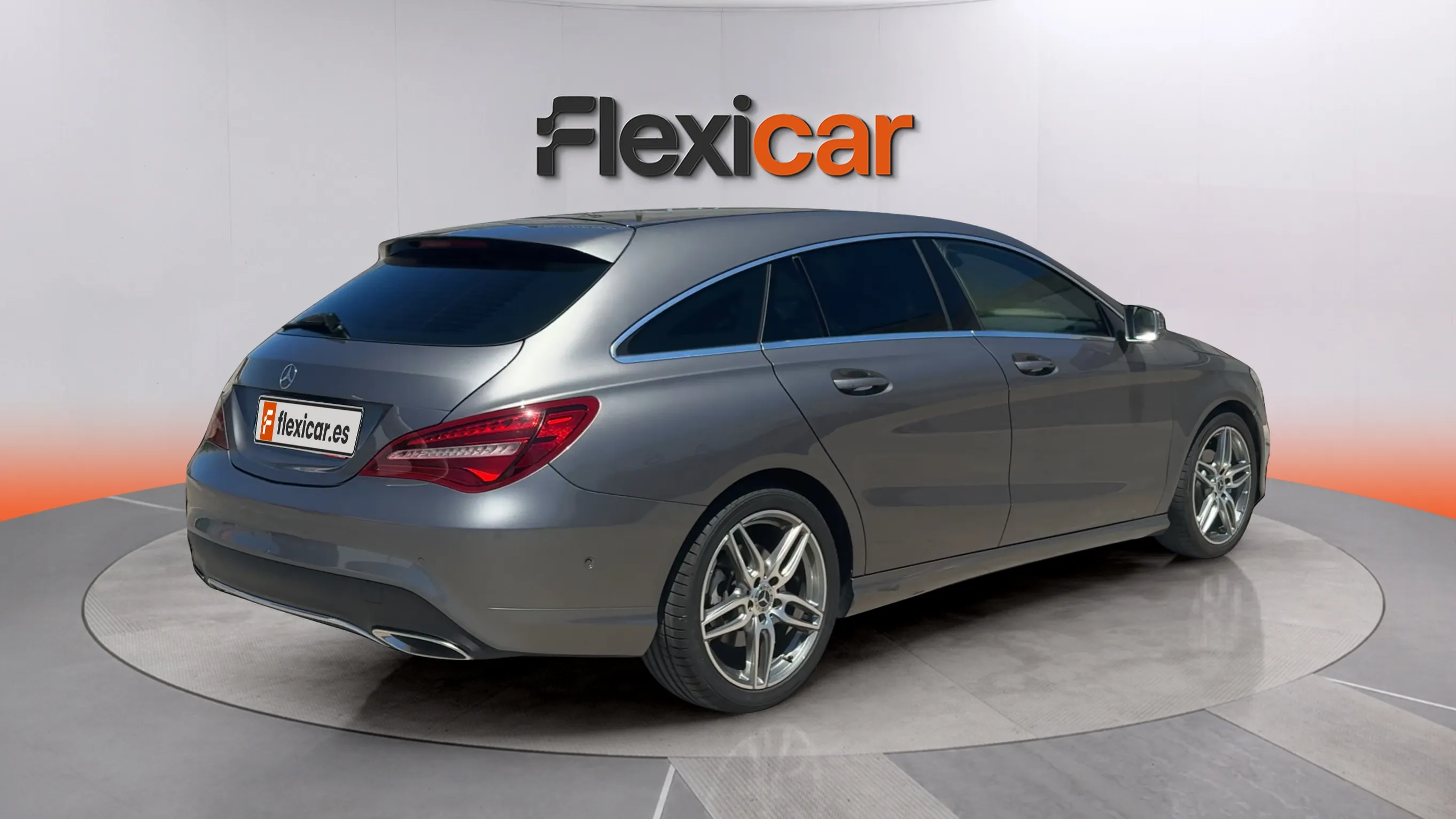 Mercedes-Benz CLA 180 Shooting Brake - foto 7