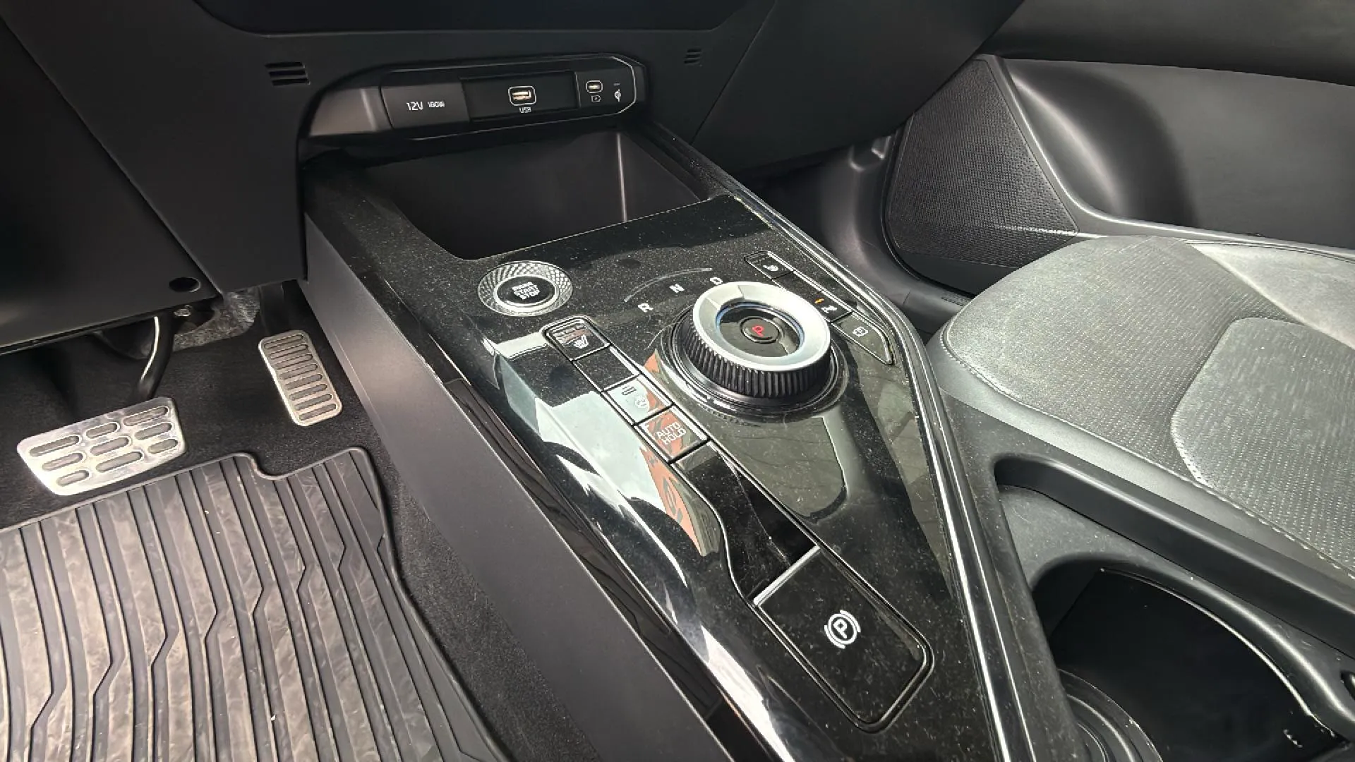 Kia Niro 1.6 GDi PHEV Emotion - foto 21