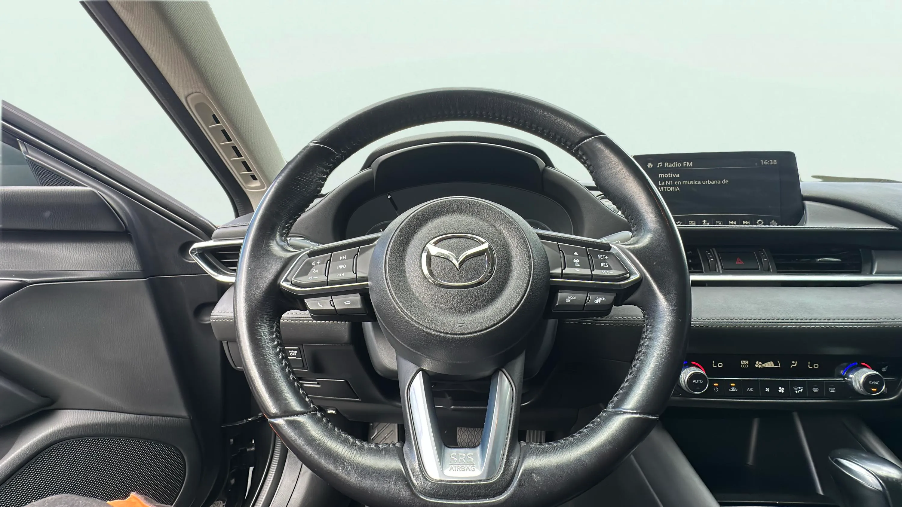 Mazda Mazda6 2.5 Skyactiv-G Zenith WGN - foto 15