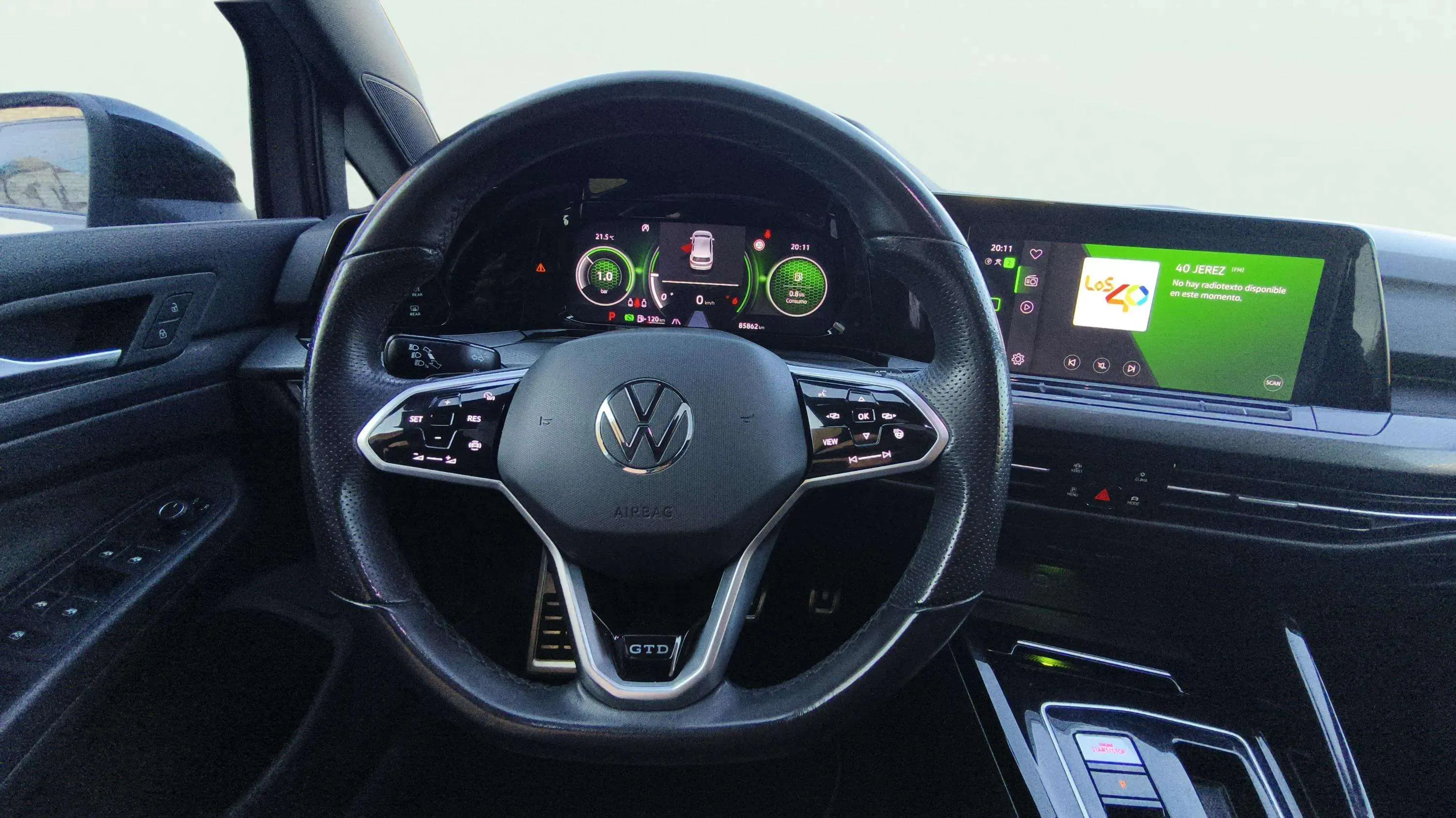 Volkswagen Golf GTD 2.0 - foto 21