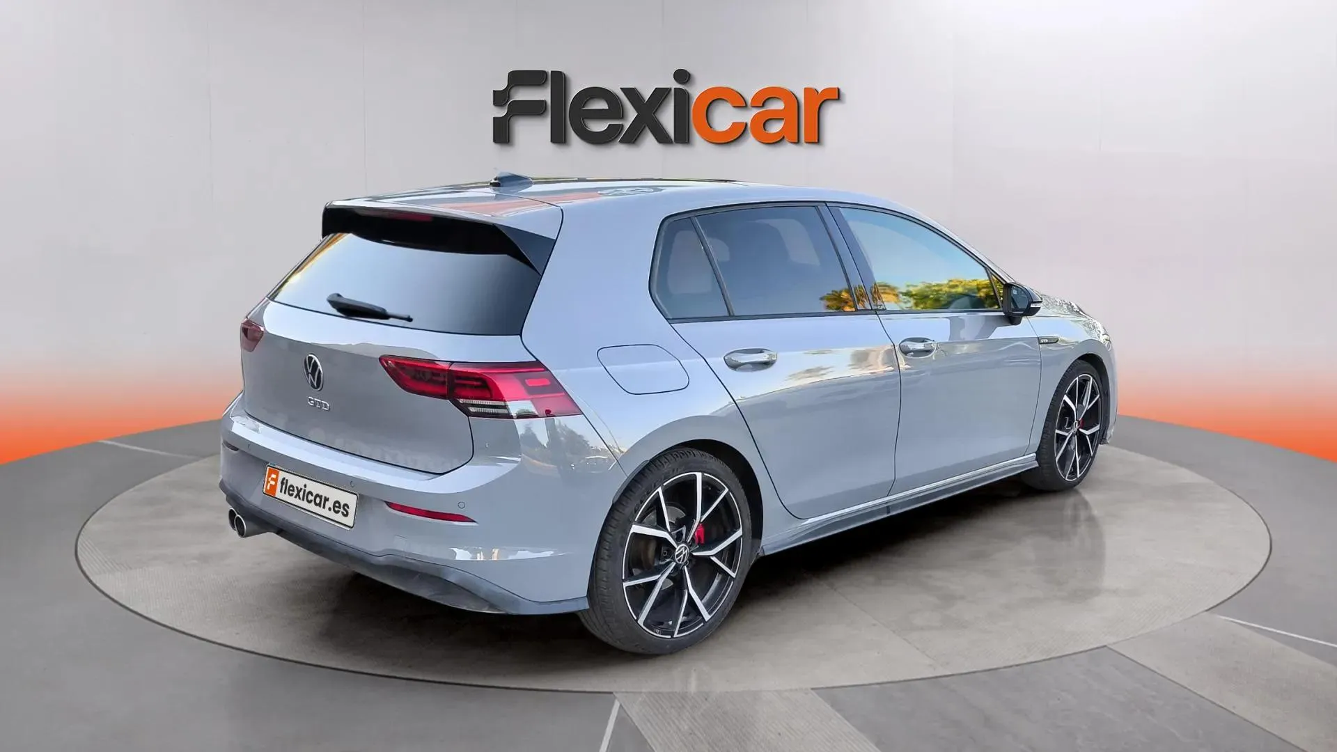 Volkswagen Golf GTD 2.0 - foto 7