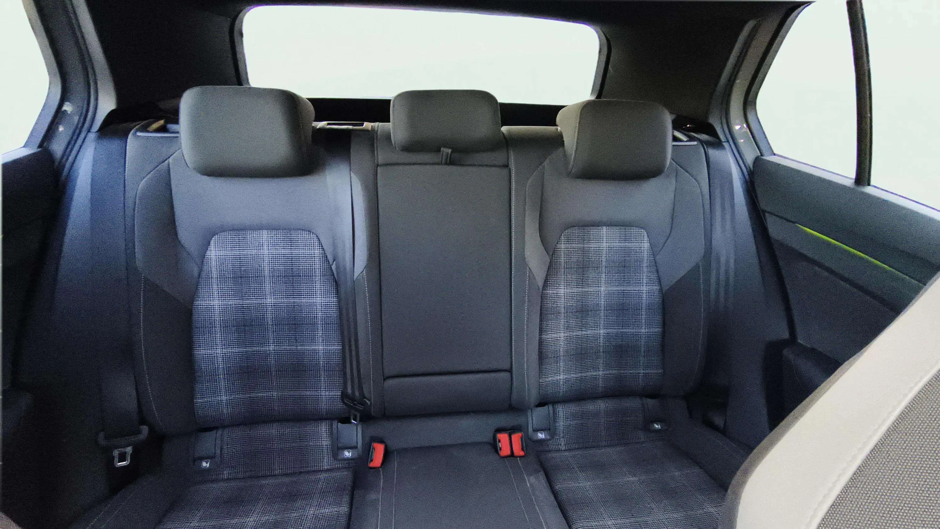 Volkswagen Golf GTD 2.0 - foto 19