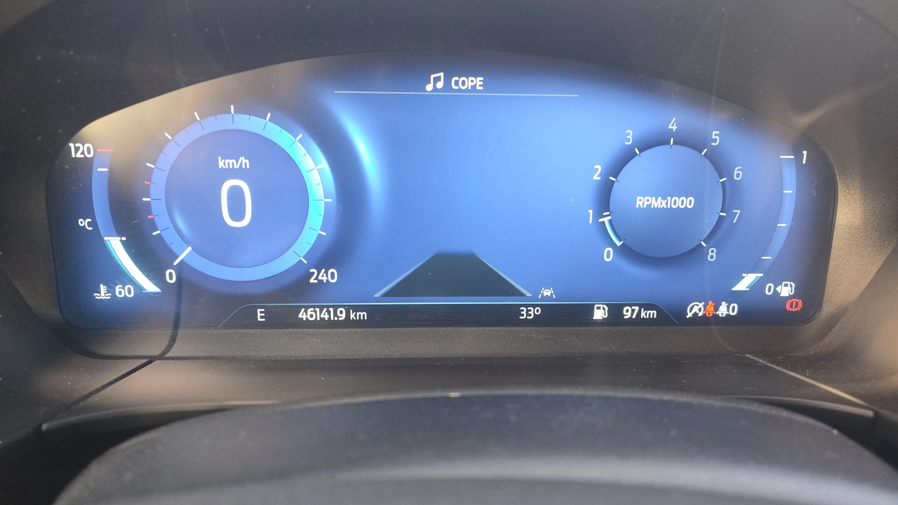 Ford Kuga 1.5 EcoBoost 4x2 Titanium - foto 10