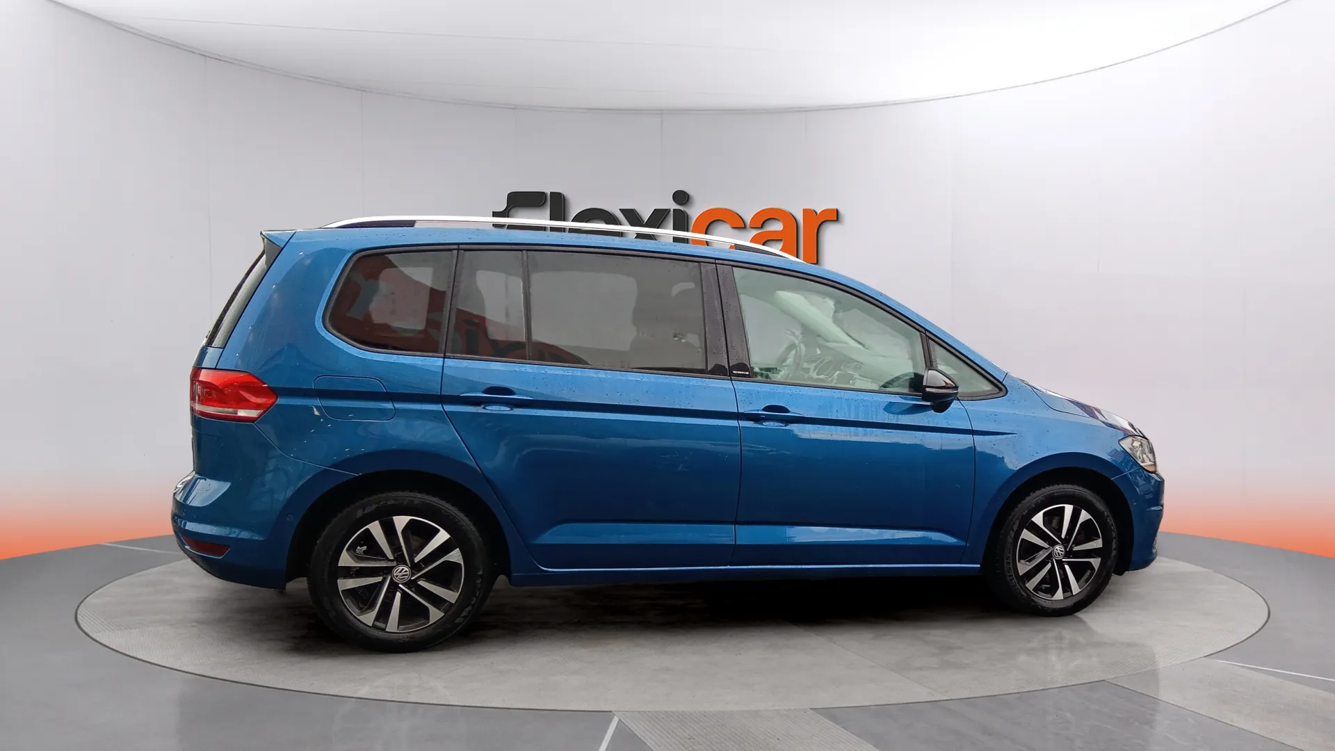 Volkswagen Touran Advance 2.0 TDI DSG - foto 5