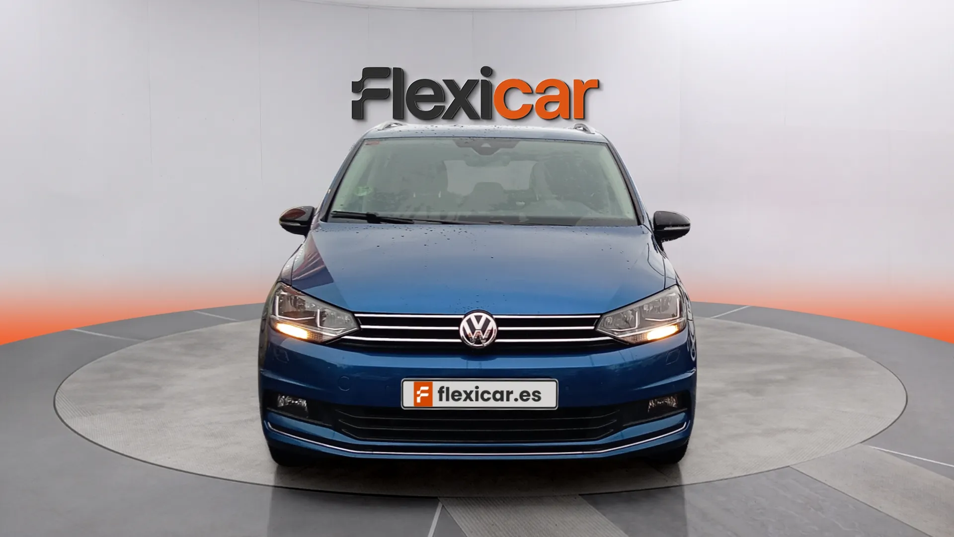 Volkswagen Touran Advance 2.0 TDI DSG - foto 2