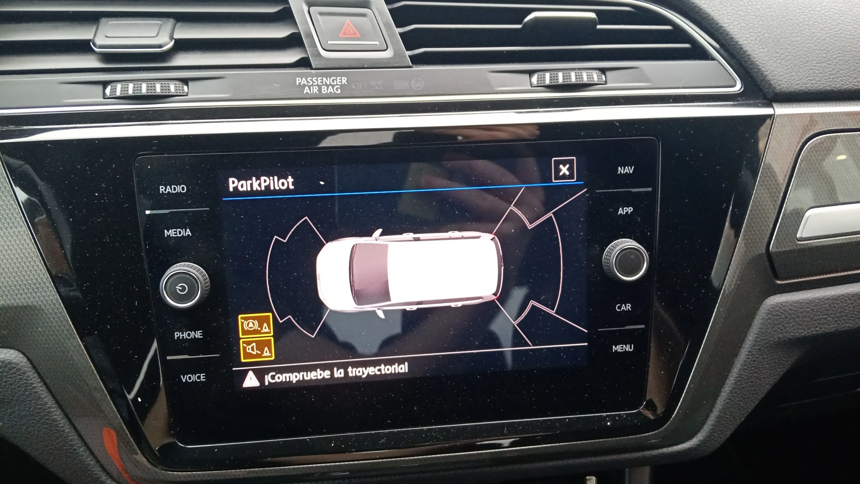 Volkswagen Touran Advance 2.0 TDI DSG - foto 15
