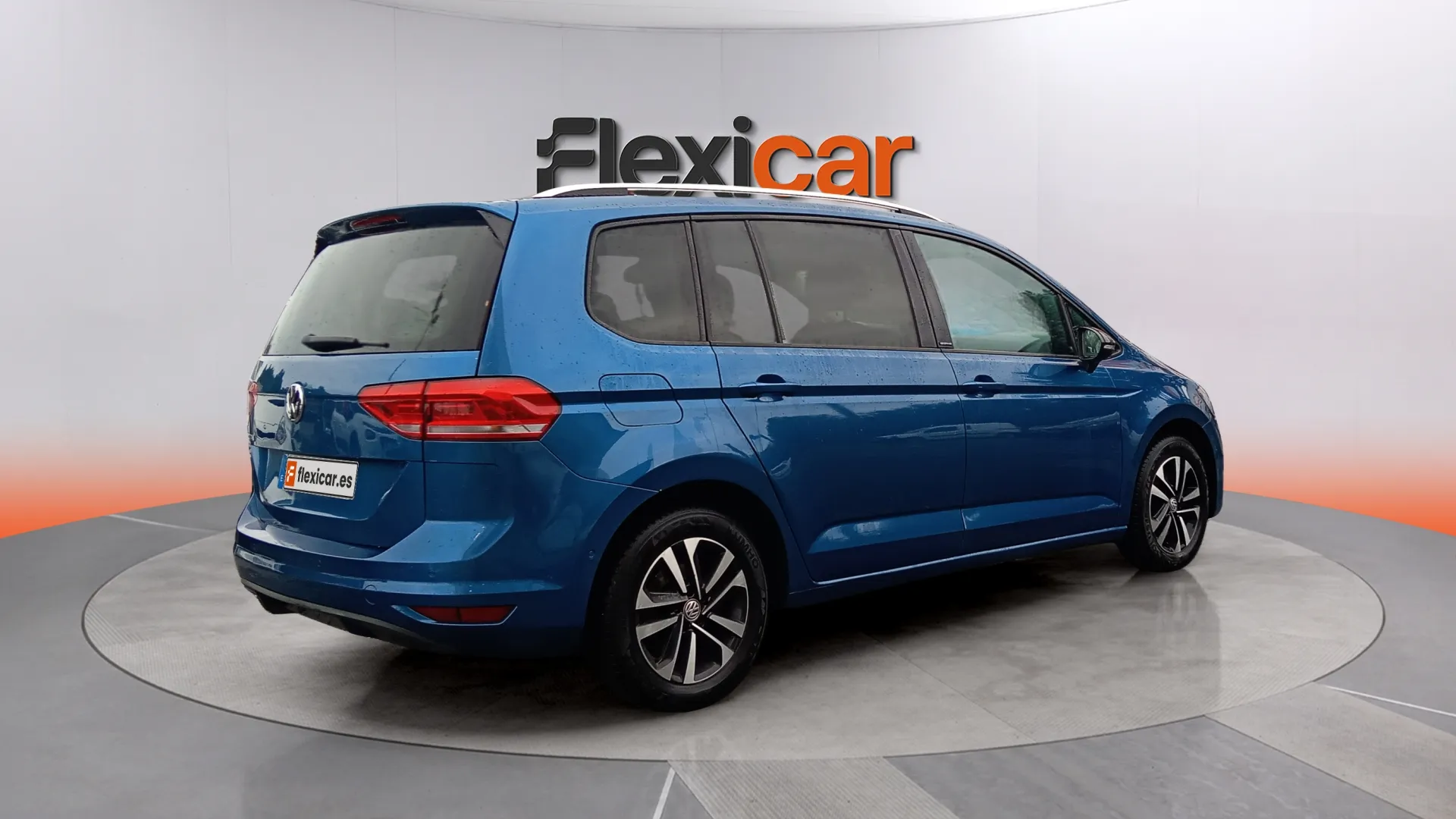 Volkswagen Touran Advance 2.0 TDI DSG - foto 8
