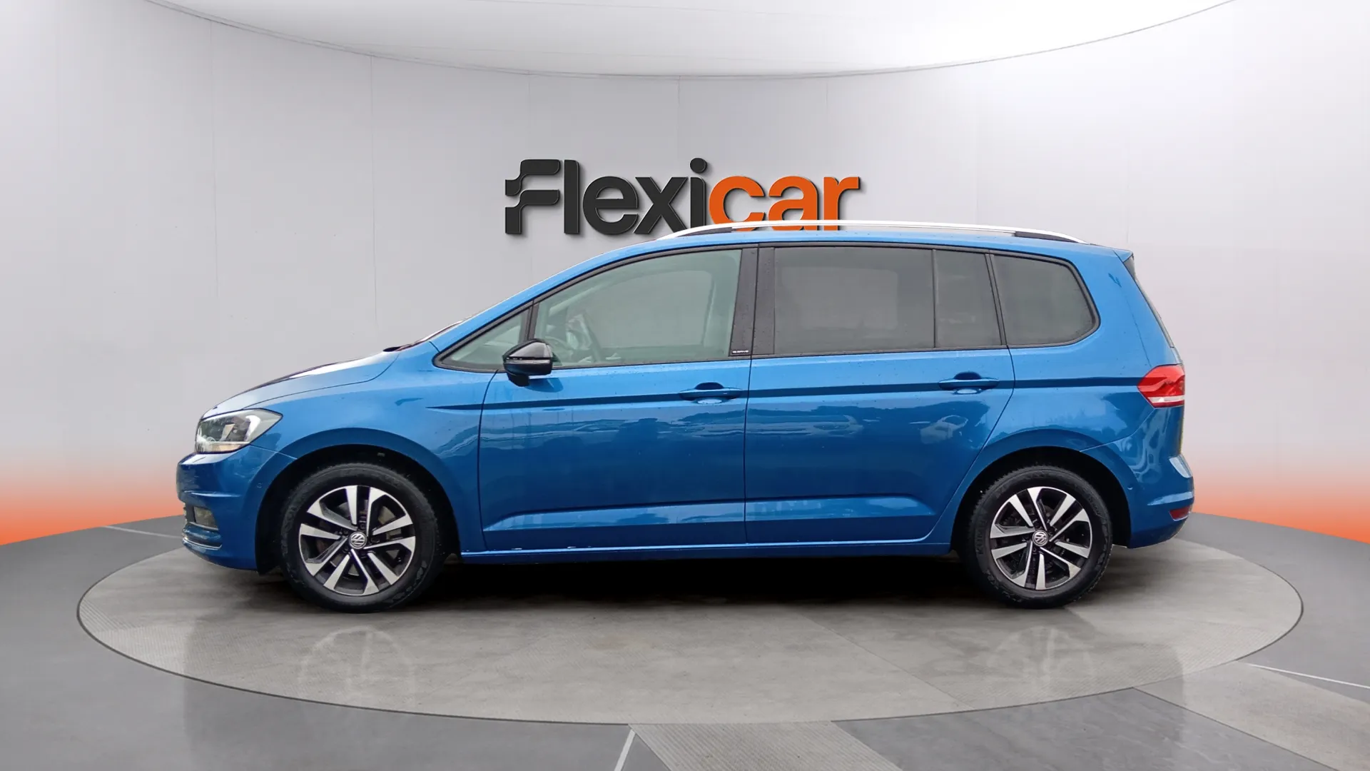 Volkswagen Touran Advance 2.0 TDI DSG - foto 4