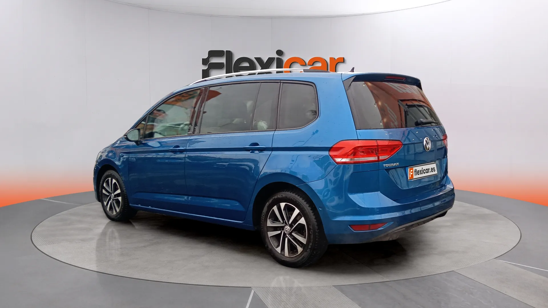 Volkswagen Touran Advance 2.0 TDI DSG - foto 6
