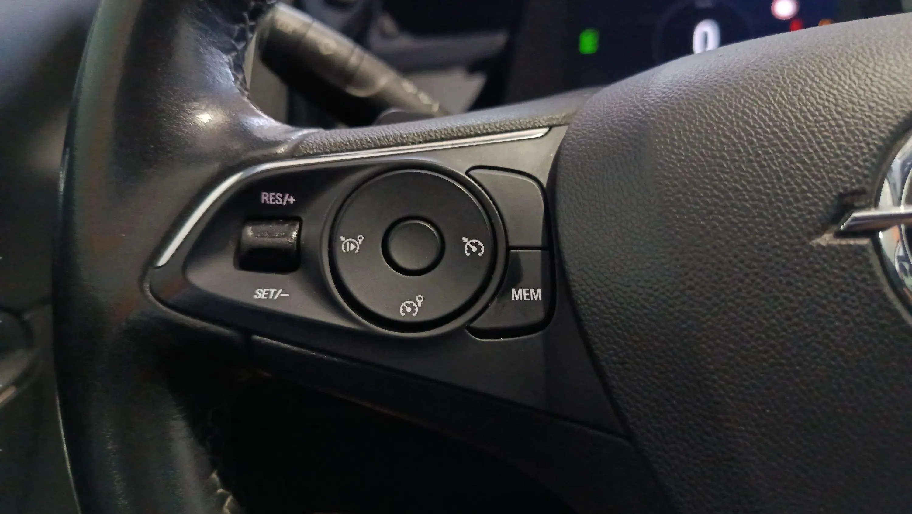 Opel Grandland 1.5 CDTi Business Edition - foto 16