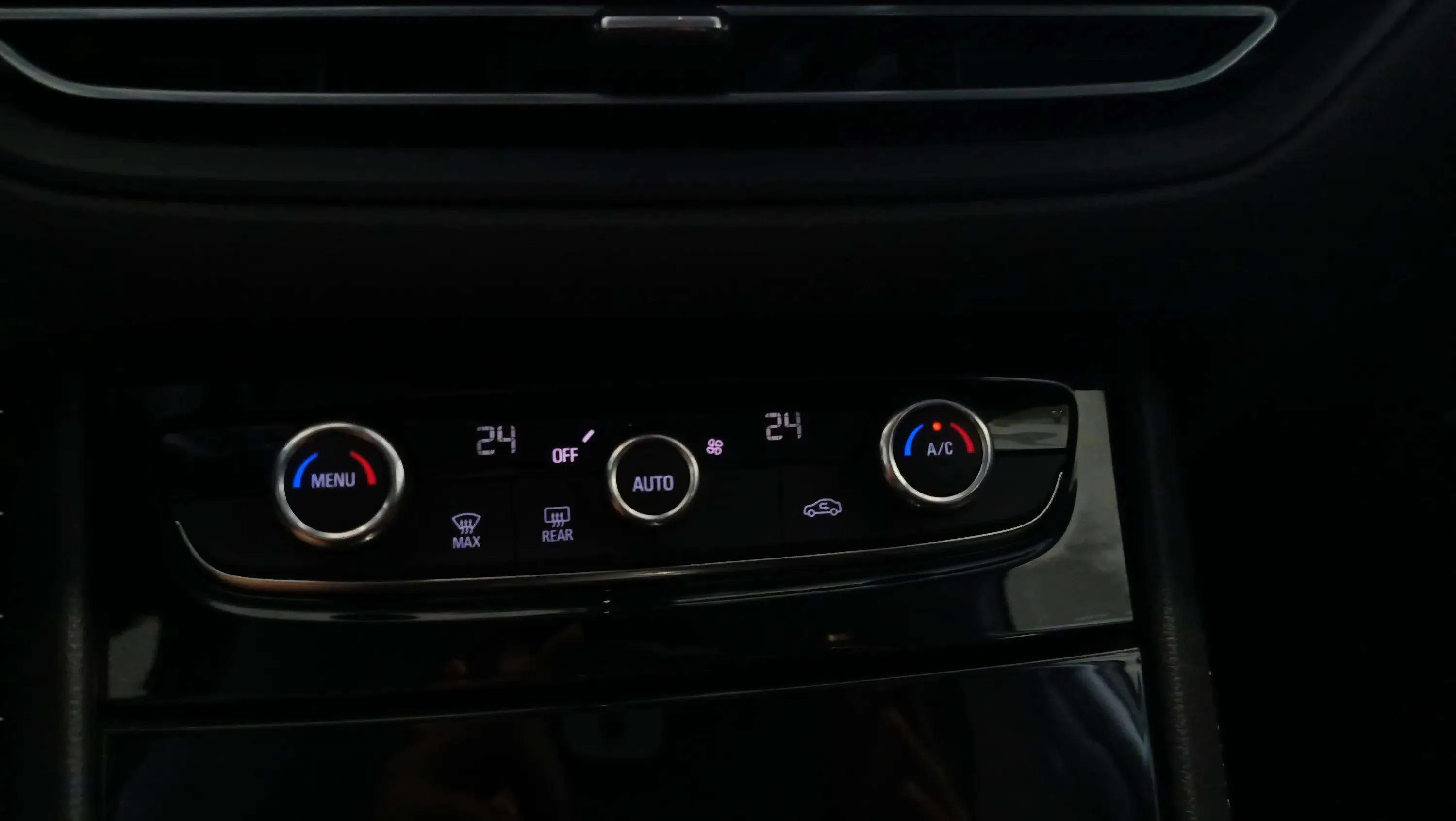 Opel Grandland 1.5 CDTi Business Edition - foto 24