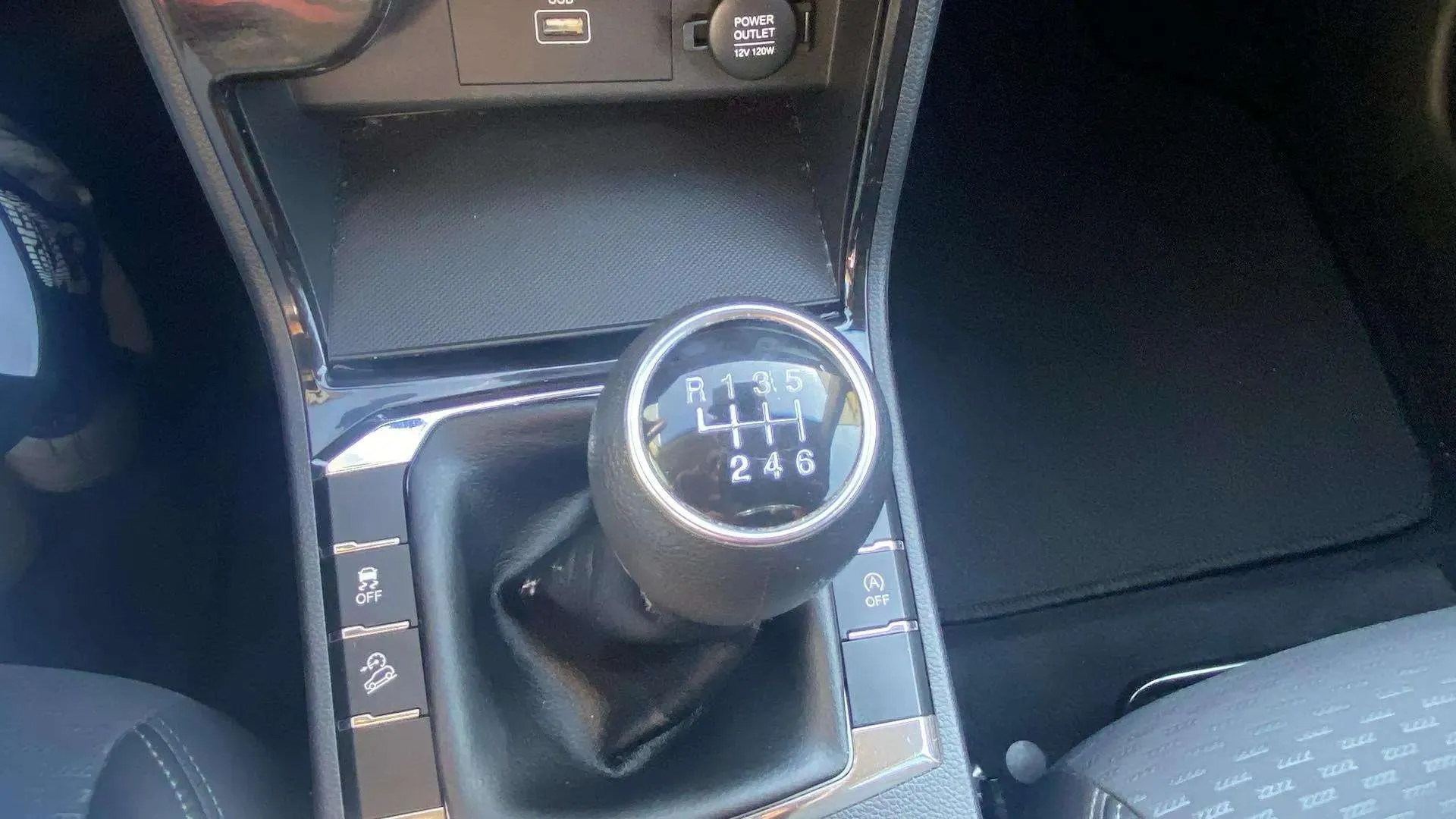 SsangYong Korando G15T LP Limited - foto 11