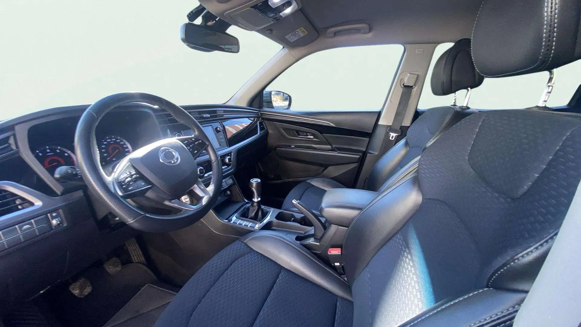 SsangYong Korando G15T LP Limited - foto 13